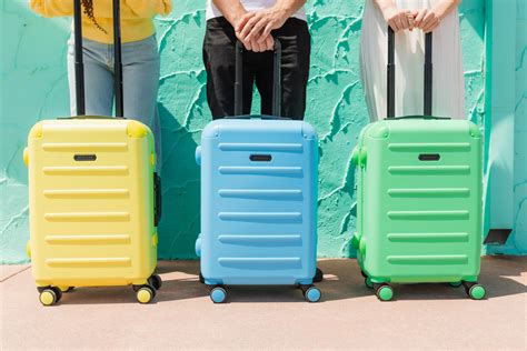 solgaard luggage website.